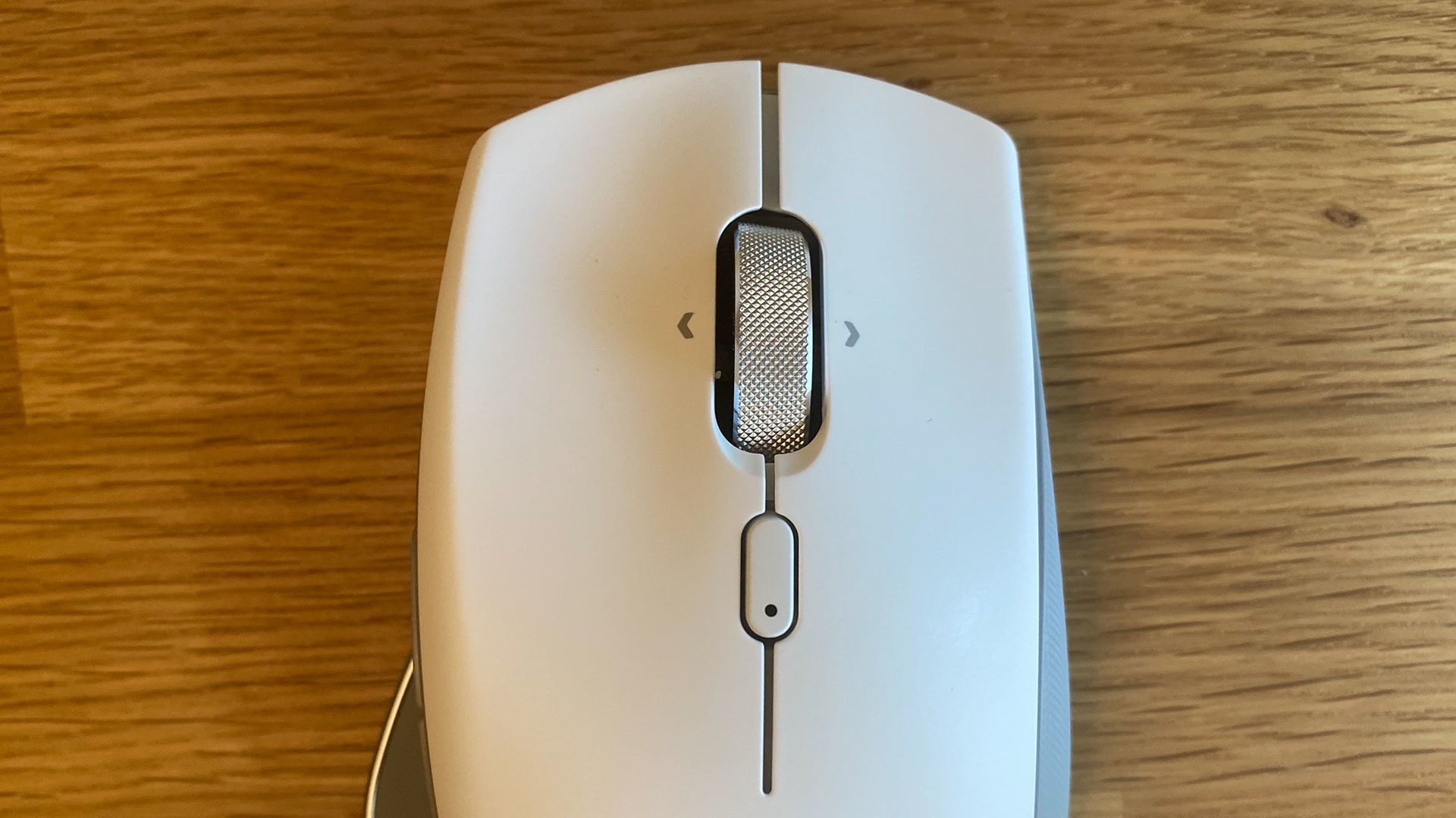 Razer Pro Click Wireless Mouse Top Buttons